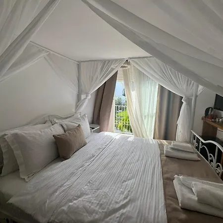 Hotel Flora Boheme Butik *