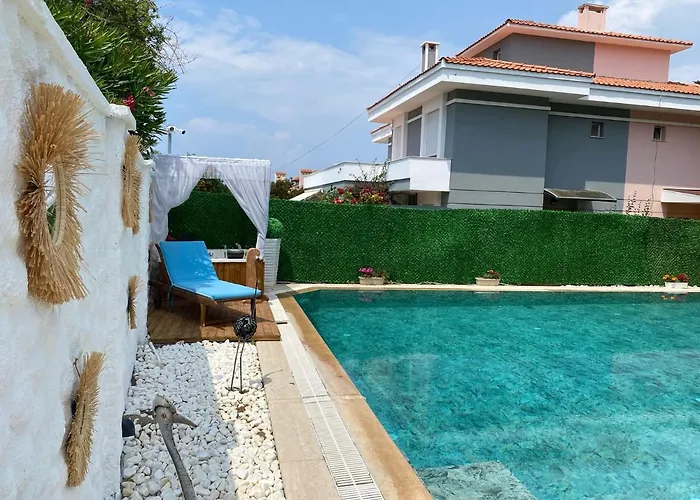 Flora Boheme Butik 酒店 Çeşme