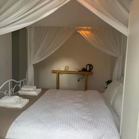 Flora Boheme Butik Hotel