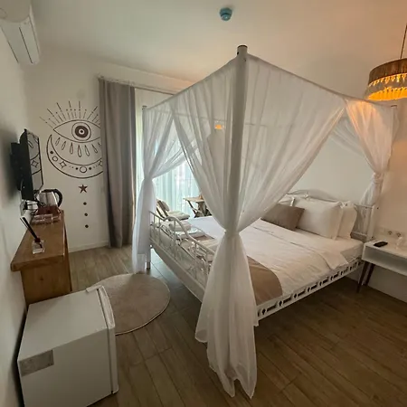 Flora Boheme Butik 酒店 Çeşme